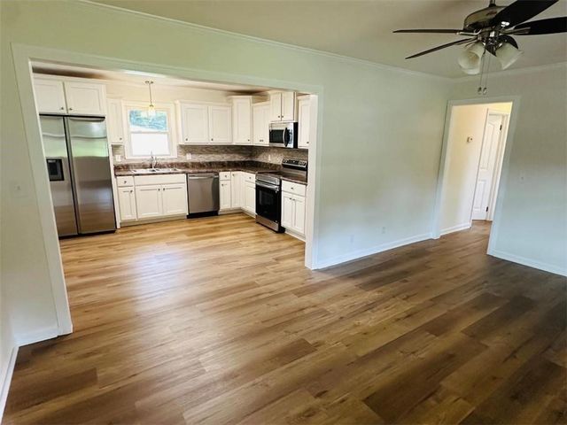 145 Cardinal Drive NE, Calhoun, GA 30701