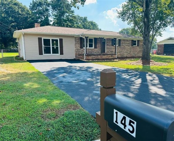 145 Cardinal Drive NE, Calhoun, GA 30701