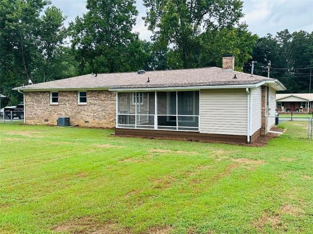 145 Cardinal Drive NE, Calhoun, GA 30701