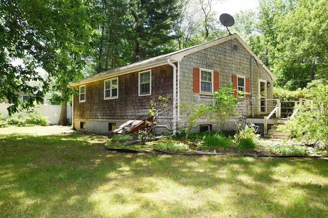 58 Carriage Road, Hanson, MA 02341
