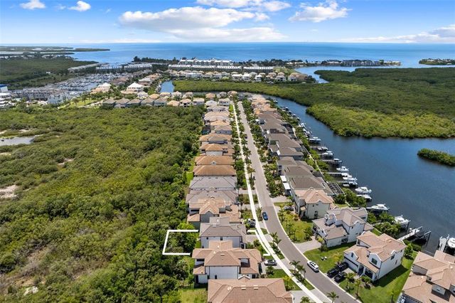 1039 SEAGRAPE DRIVE, Ruskin, FL 33570