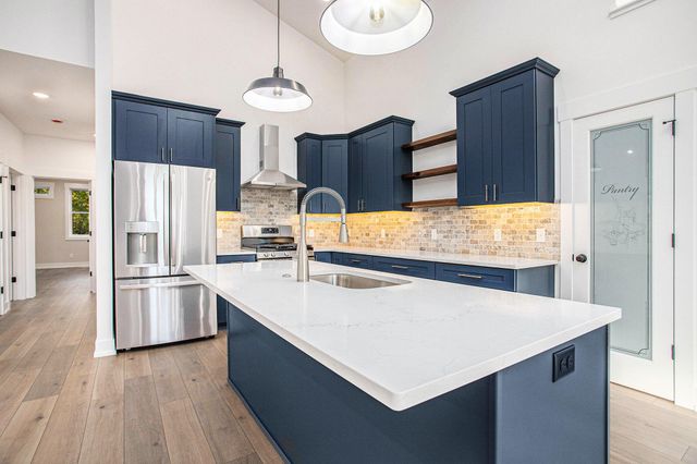 8060 Hunters Crossing, Kalamazoo, MI 49009