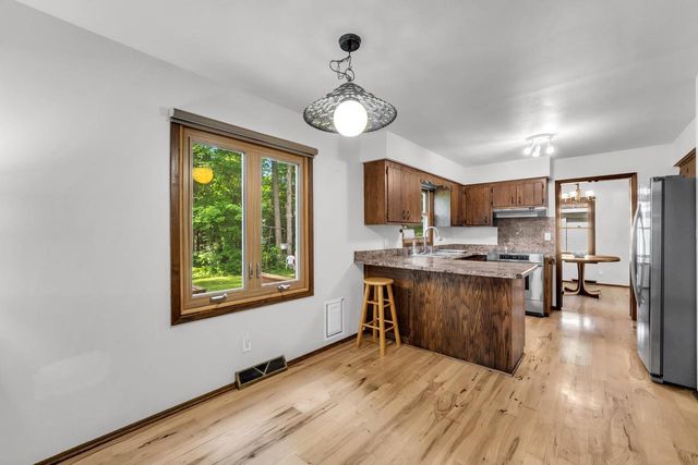 3011 Bruce DRIVE, Racine, WI 53404