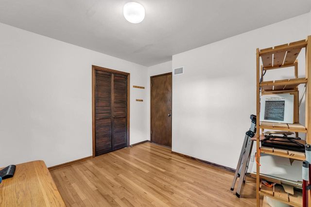 3011 Bruce DRIVE, Racine, WI 53404