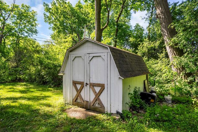 3011 Bruce DRIVE, Racine, WI 53404