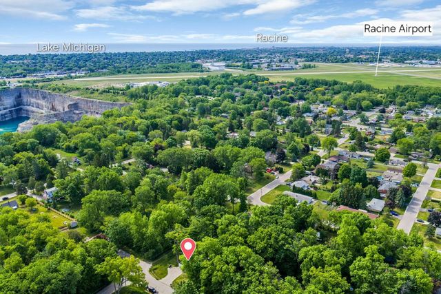 3011 Bruce DRIVE, Racine, WI 53404