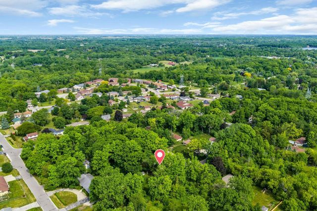 3011 Bruce DRIVE, Racine, WI 53404
