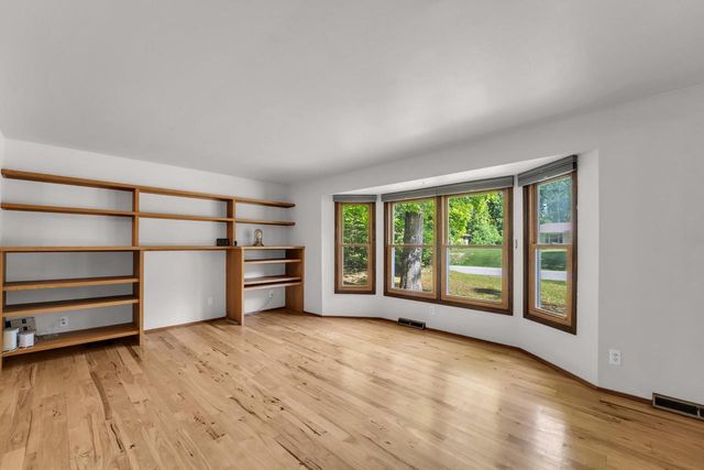 3011 Bruce DRIVE, Racine, WI 53404