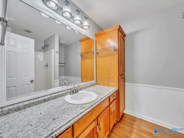 759 Carter Grove Road, Toney, AL 35773