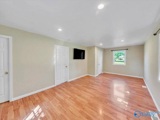 759 Carter Grove Road, Toney, AL 35773