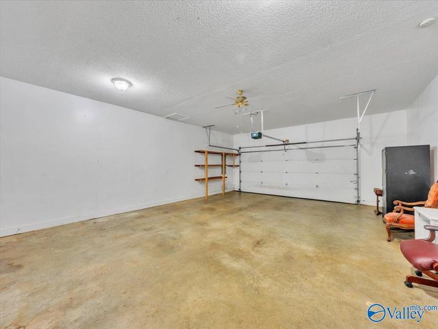 759 Carter Grove Road, Toney, AL 35773