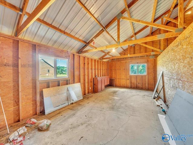 759 Carter Grove Road, Toney, AL 35773