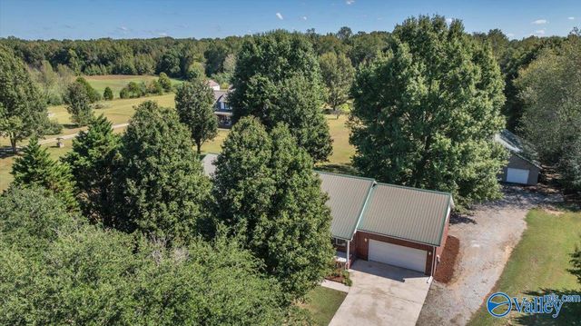 759 Carter Grove Road, Toney, AL 35773