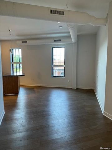 804 N Main Street 2A, Rochester, MI 48307
