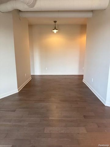 804 N Main Street 2A, Rochester, MI 48307