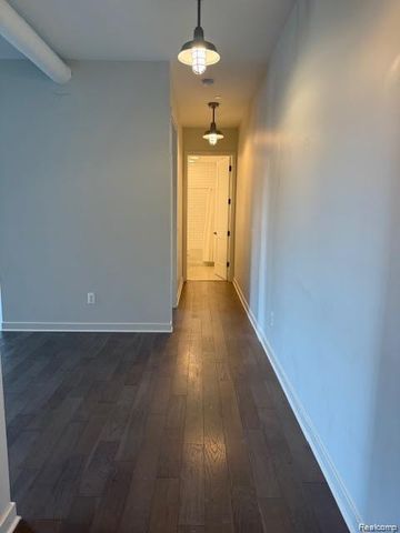 804 N Main Street 2A, Rochester, MI 48307