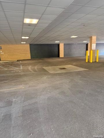 804 N Main Street 2A, Rochester, MI 48307