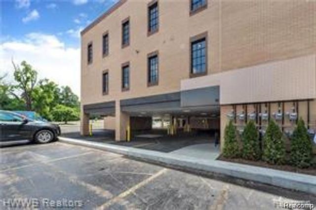 804 N Main Street 2A, Rochester, MI 48307