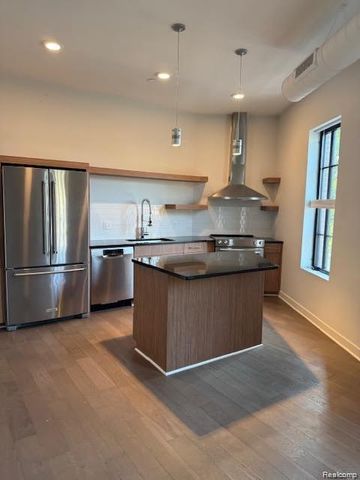 804 N Main Street 2A, Rochester, MI 48307