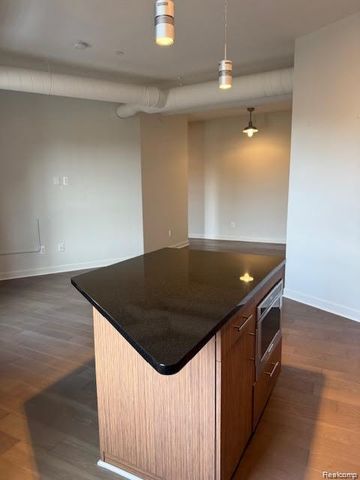 804 N Main Street 2A, Rochester, MI 48307