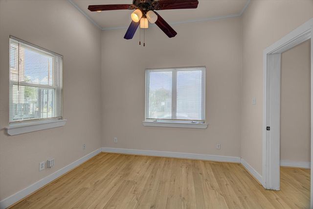 1017 11th Street 2, Galveston, TX 77550