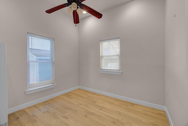 1017 11th Street 2, Galveston, TX 77550