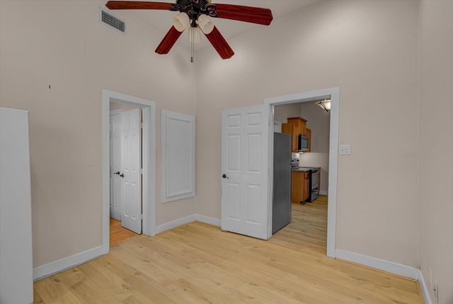 1017 11th Street 2, Galveston, TX 77550