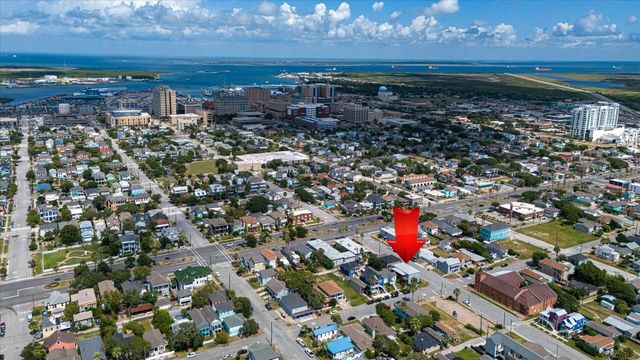 1017 11th Street 2, Galveston, TX 77550