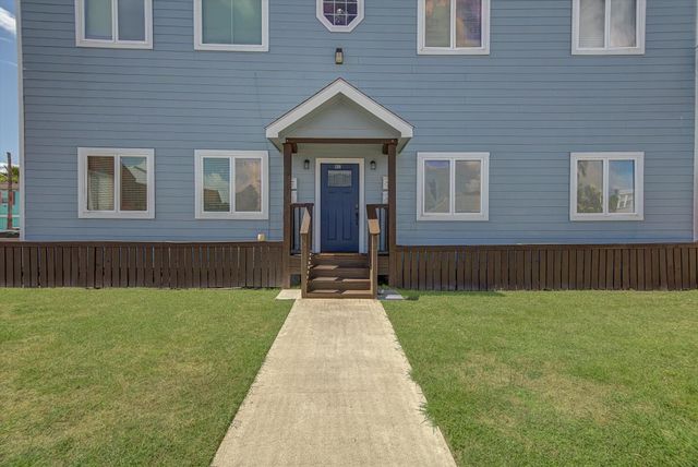 1017 11th Street 2, Galveston, TX 77550