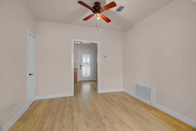 1017 11th Street 2, Galveston, TX 77550