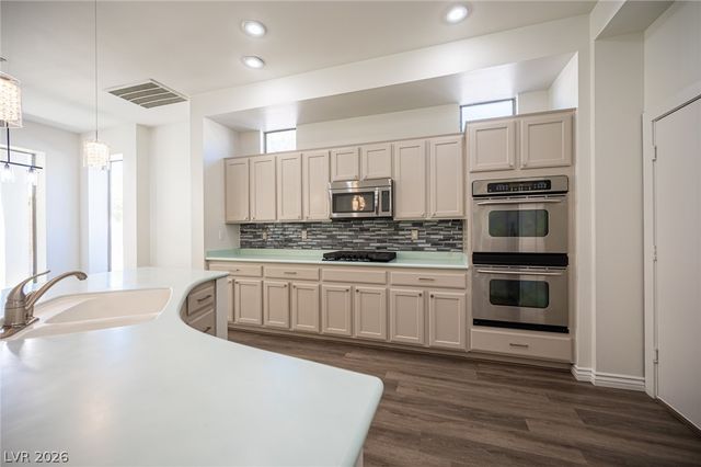 6471 Spiced Butter Rum Street, North Las Vegas, NV 89084