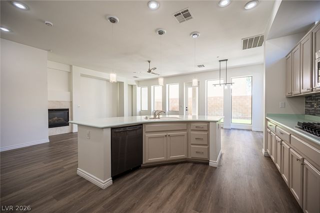 6471 Spiced Butter Rum Street, North Las Vegas, NV 89084