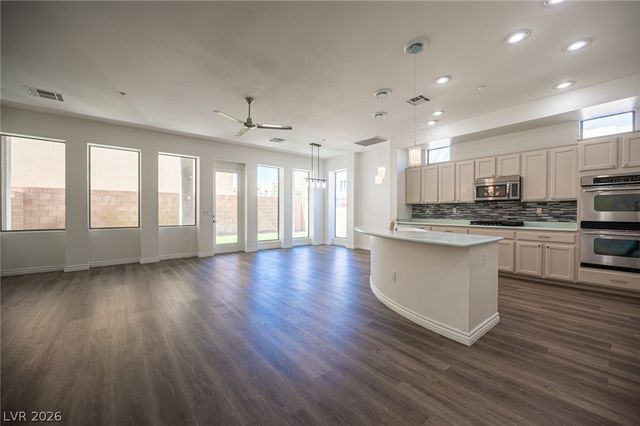 6471 Spiced Butter Rum Street, North Las Vegas, NV 89084