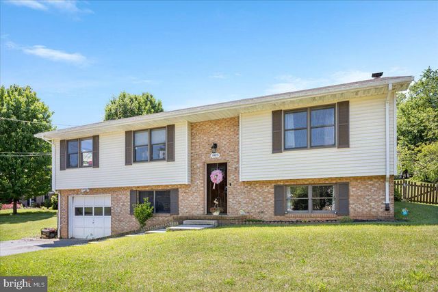 1475 MARKHAM ST, Front Royal, VA 22630