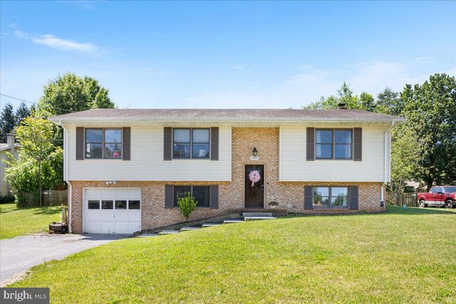 1475 MARKHAM ST, Front Royal, VA 22630