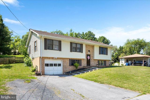 1475 MARKHAM ST, Front Royal, VA 22630