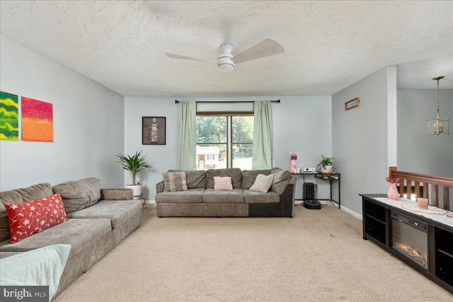 1475 MARKHAM ST, Front Royal, VA 22630