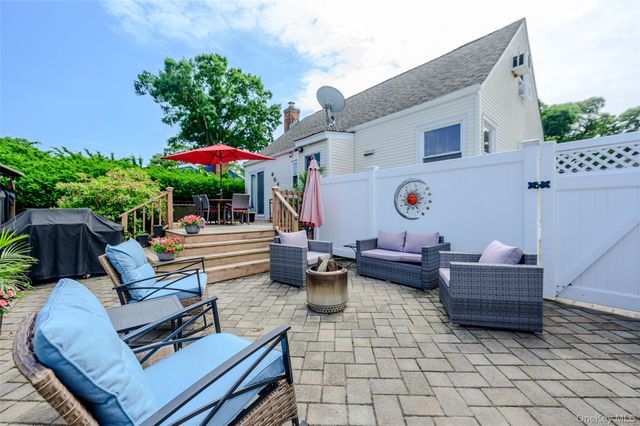 26 Rhode Avenue, Merrick, NY 11566