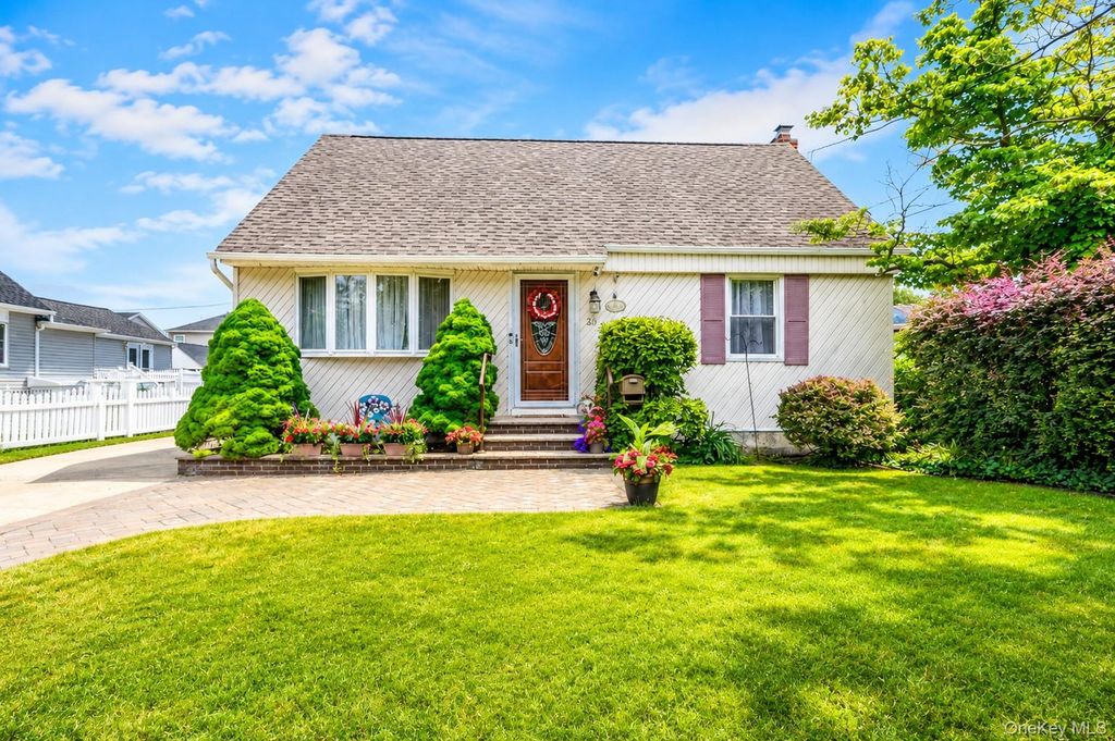 26 Rhode Avenue, Merrick, NY 11566
