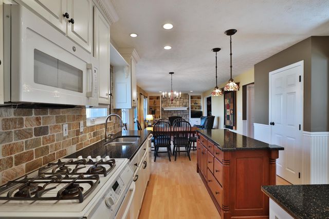 336 Brownsfell Drive, Columbus, OH 43235