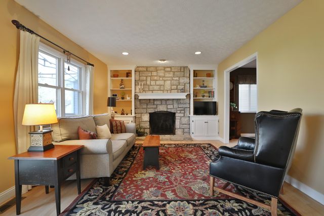 336 Brownsfell Drive, Columbus, OH 43235