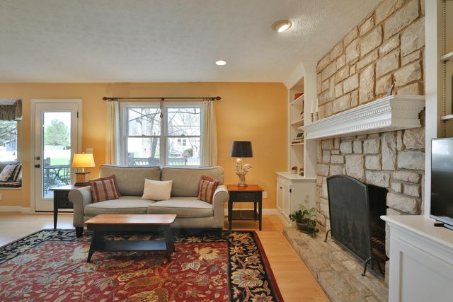 336 Brownsfell Drive, Columbus, OH 43235