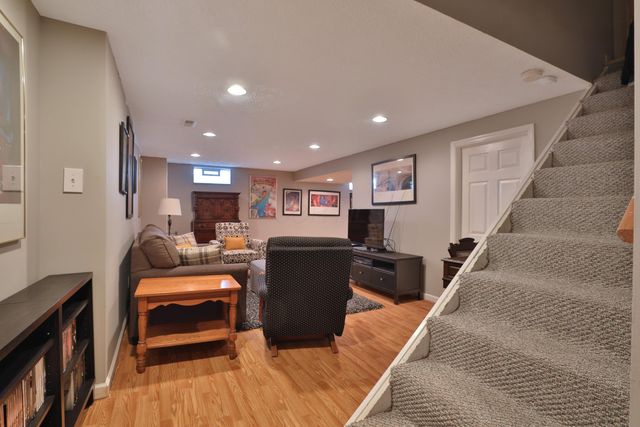 336 Brownsfell Drive, Columbus, OH 43235