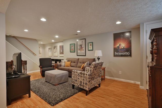 336 Brownsfell Drive, Columbus, OH 43235