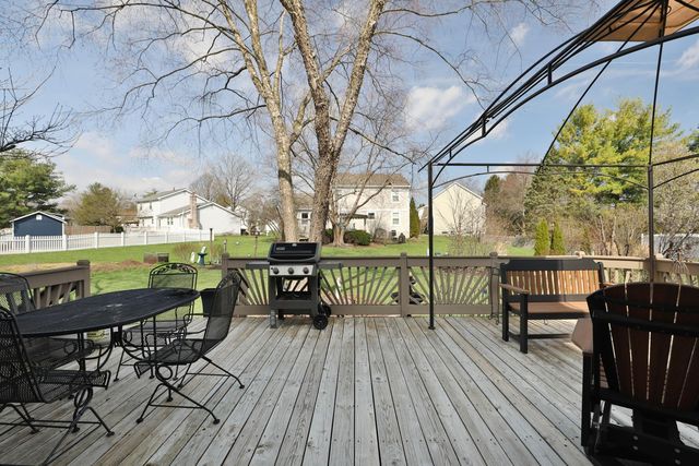 336 Brownsfell Drive, Columbus, OH 43235