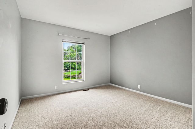 582 Savannah Drive, Walton, KY 41094