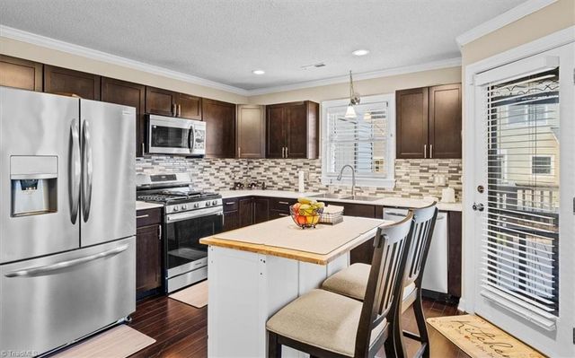 5116 Autumncrest Drive, Greensboro, NC 27407