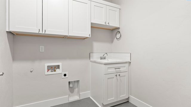 1640 Palermo Ave, Richland, WA 99352