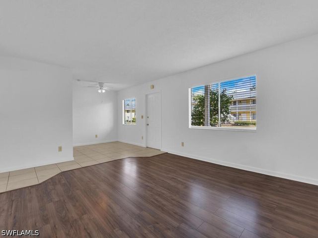 4617 Bayshore DR H5, Naples, FL 34112