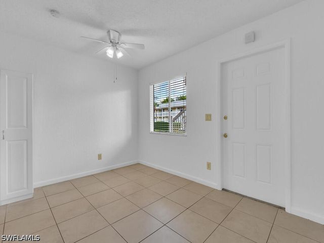 4617 Bayshore DR H5, Naples, FL 34112
